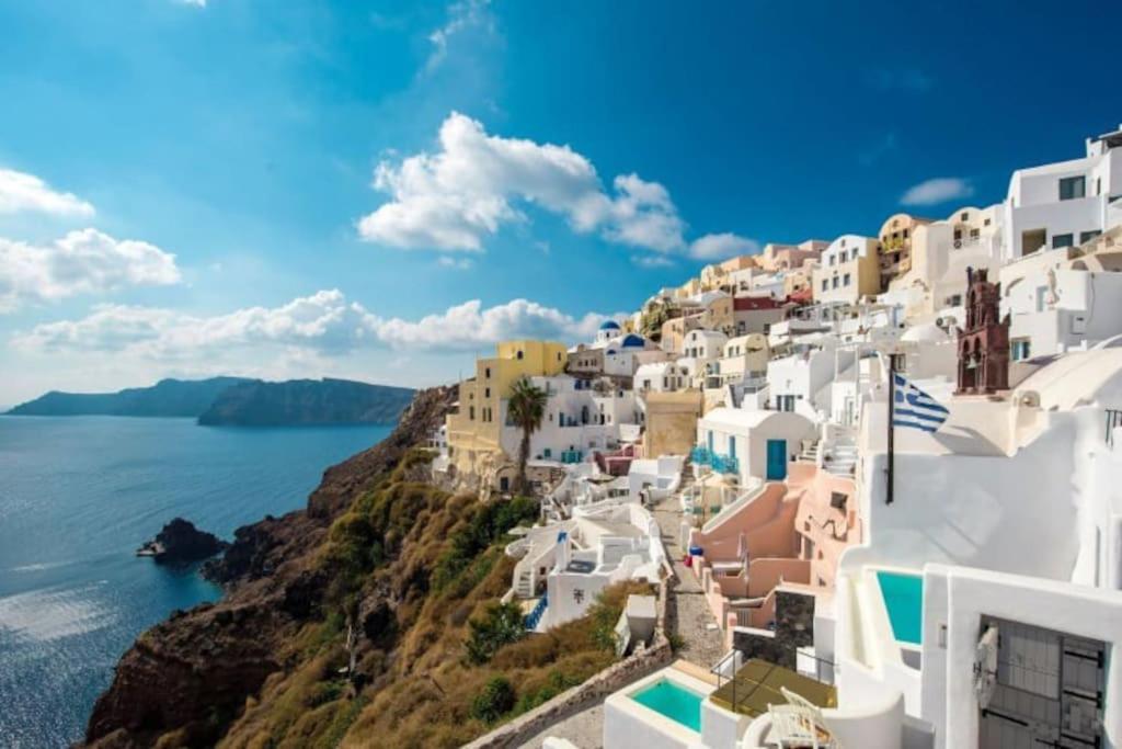 Astrea Suites "Ostria Cave Villa-Outdoor Jacuzzi" Oia  Esterno foto